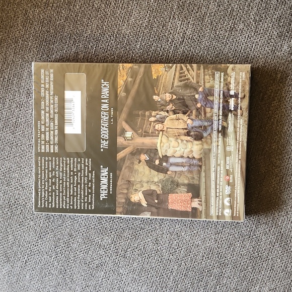 Yellowstone: Season 2 (DVD, 2019) NEW SEALED! DVDs - Picture 2 of 2